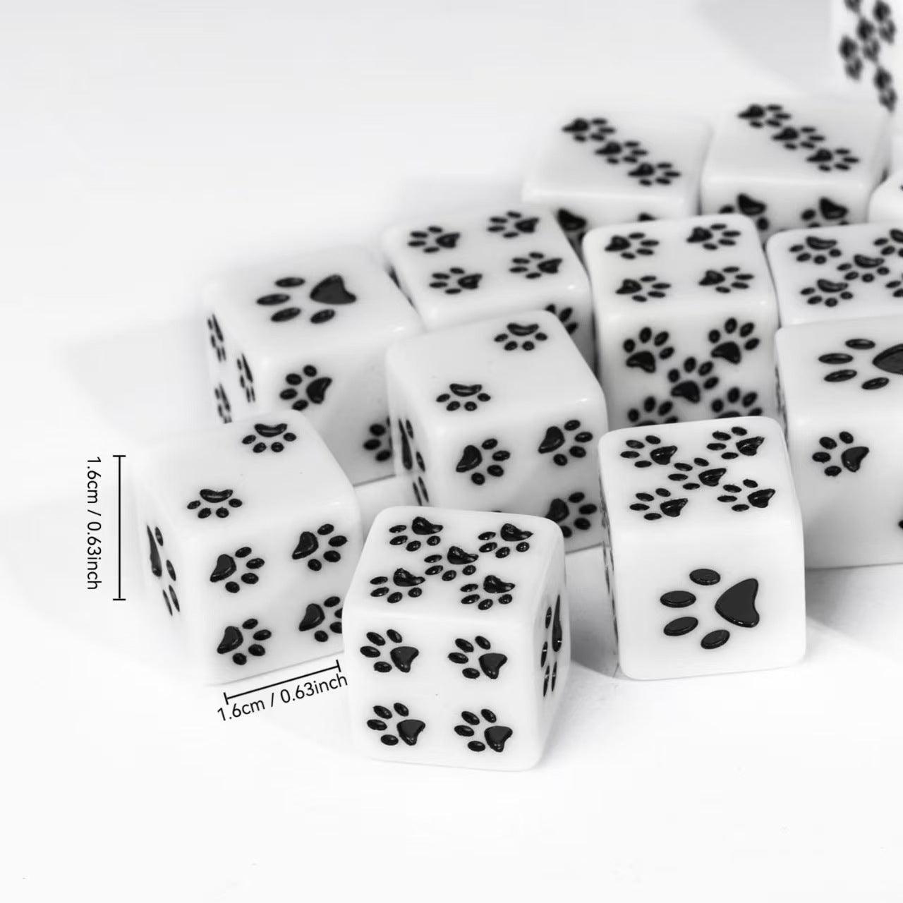 D6 - Dobbelsteen - Hondenpootjes